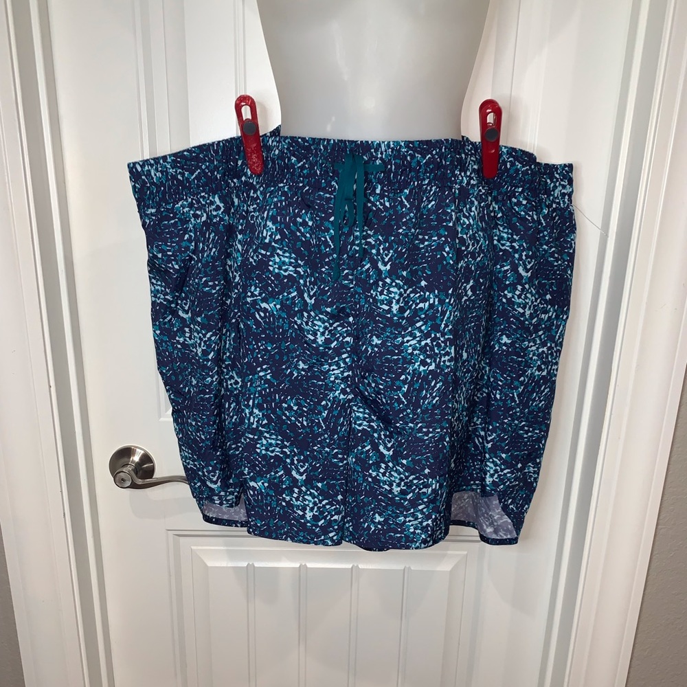Old Navy Plus Size Go-Dry Shorts NWOT